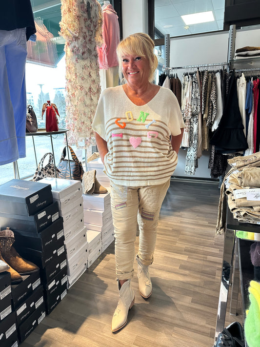 Puuvillahousut yksityiskohdilla