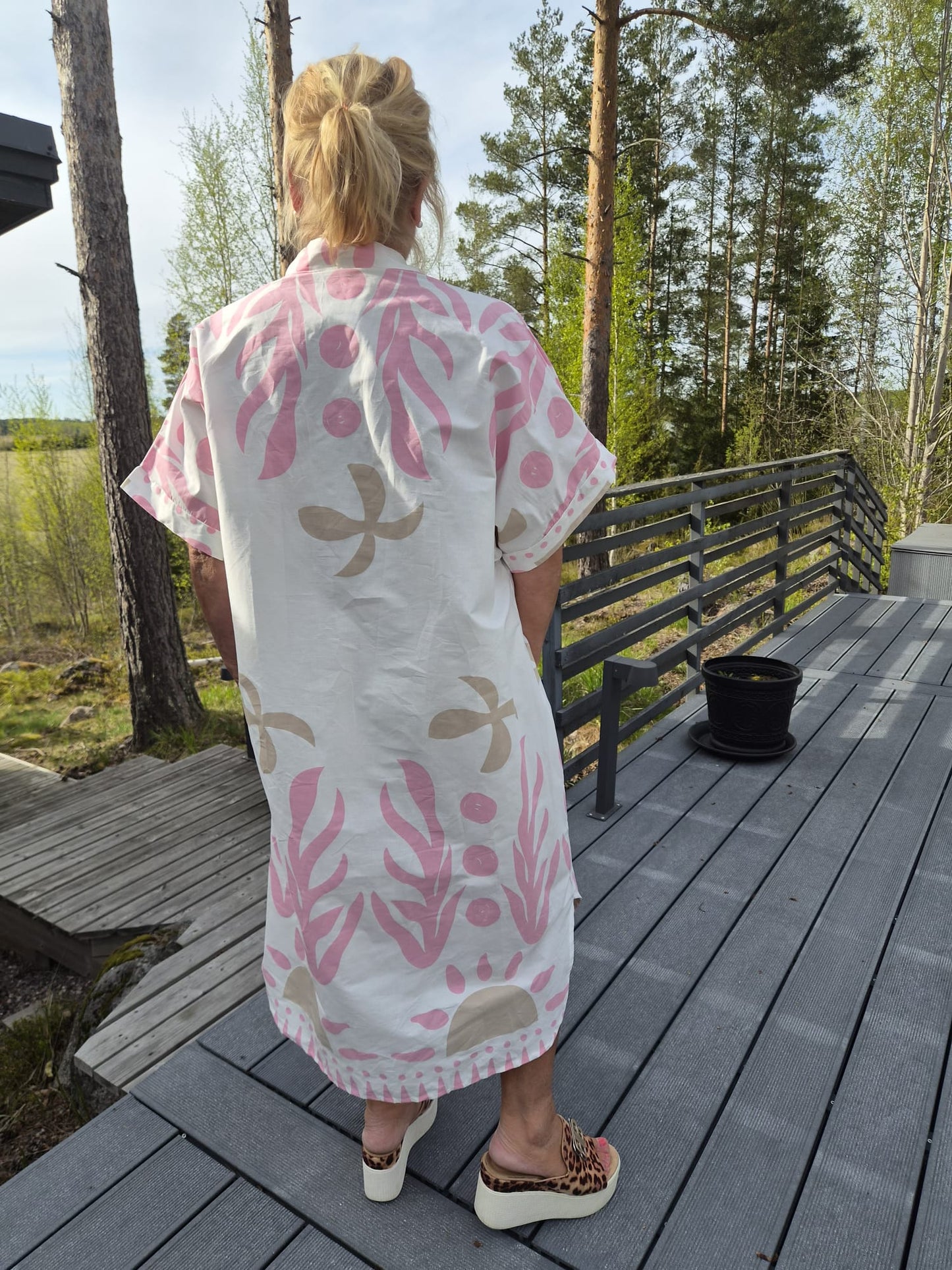 Plussize kuviollinen puuvillamekko