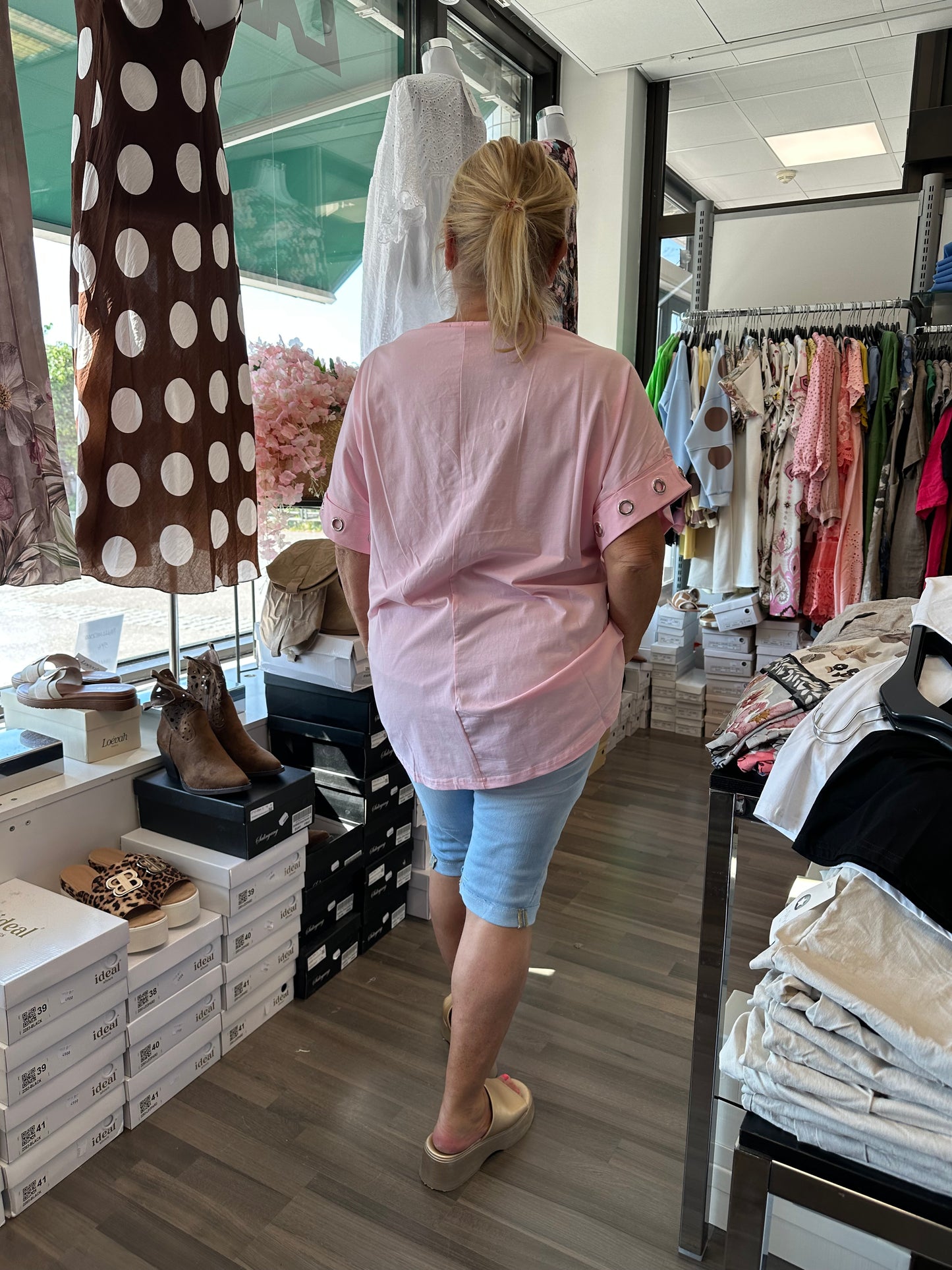 Plussize tunika nyöri-yksityiskohdalla (3 väriä)