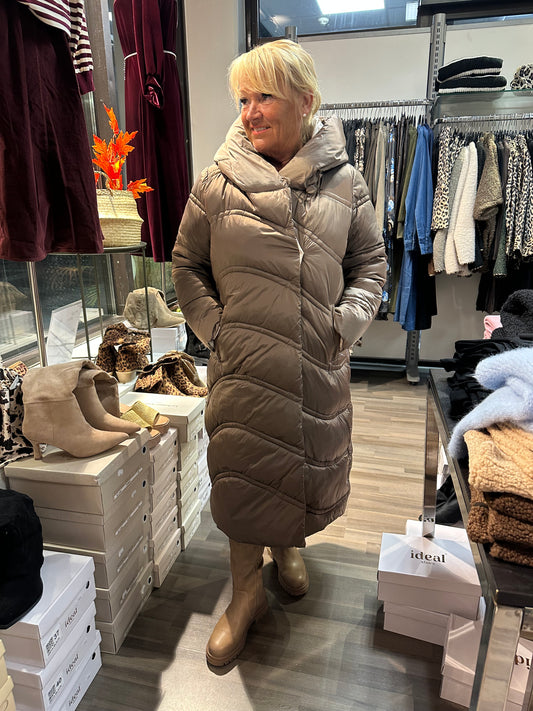 Pitkä toppatakki Alaska taupe