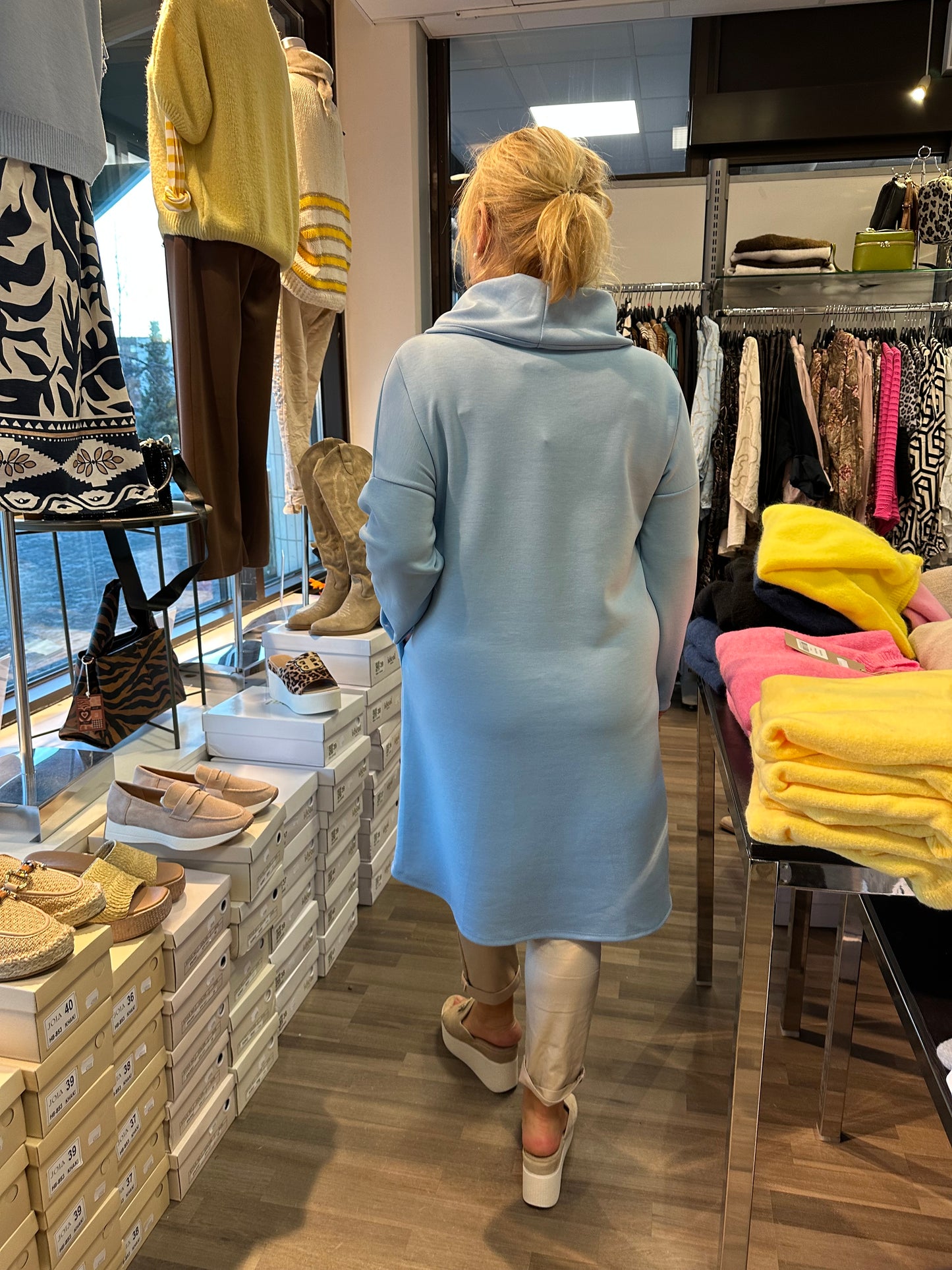 Kauluksellinen collegetunika sininen