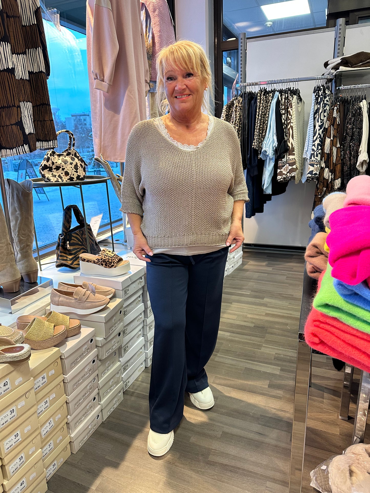 One size neule taupe