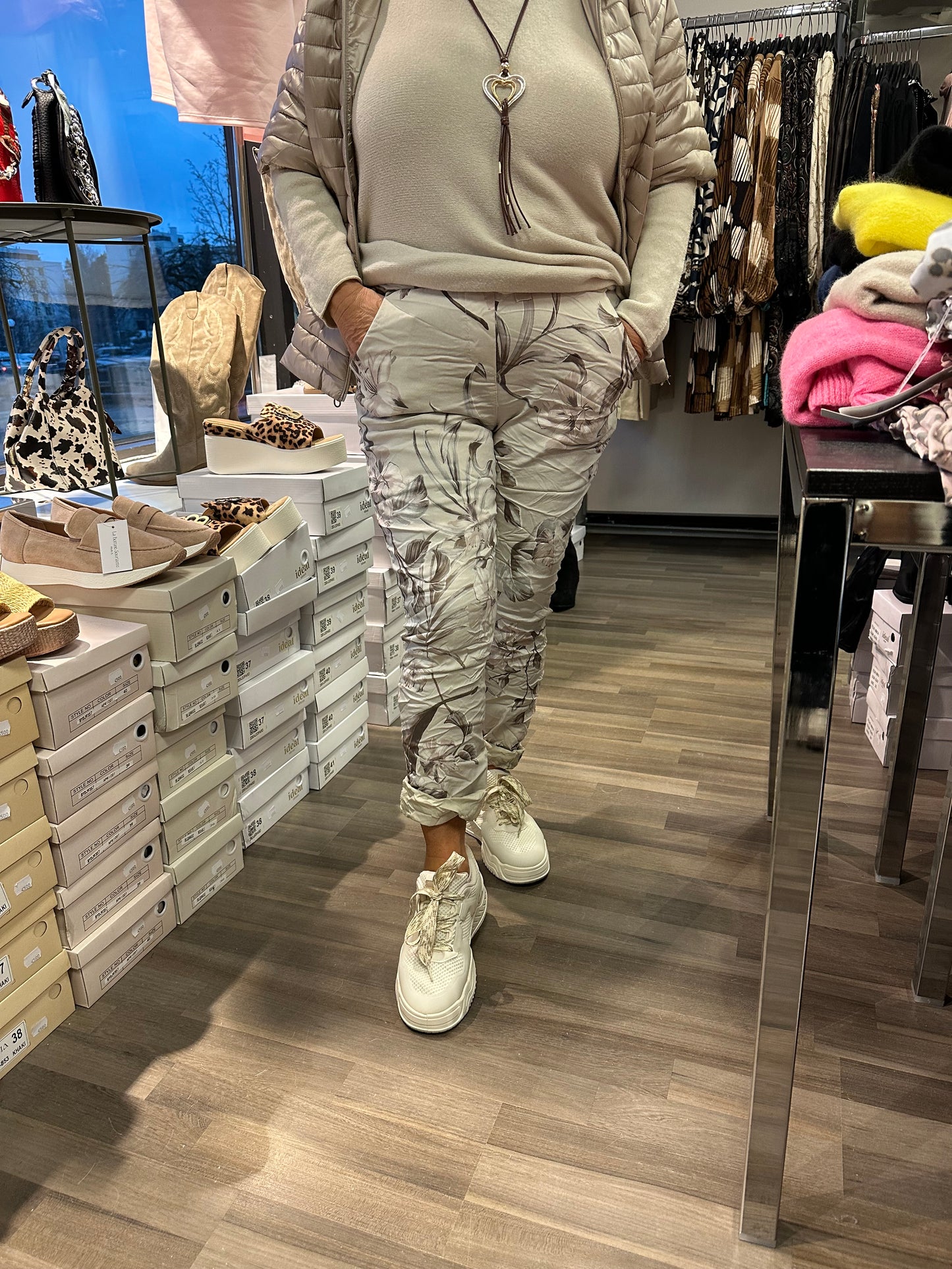 Spring Flower stretch housu beessi