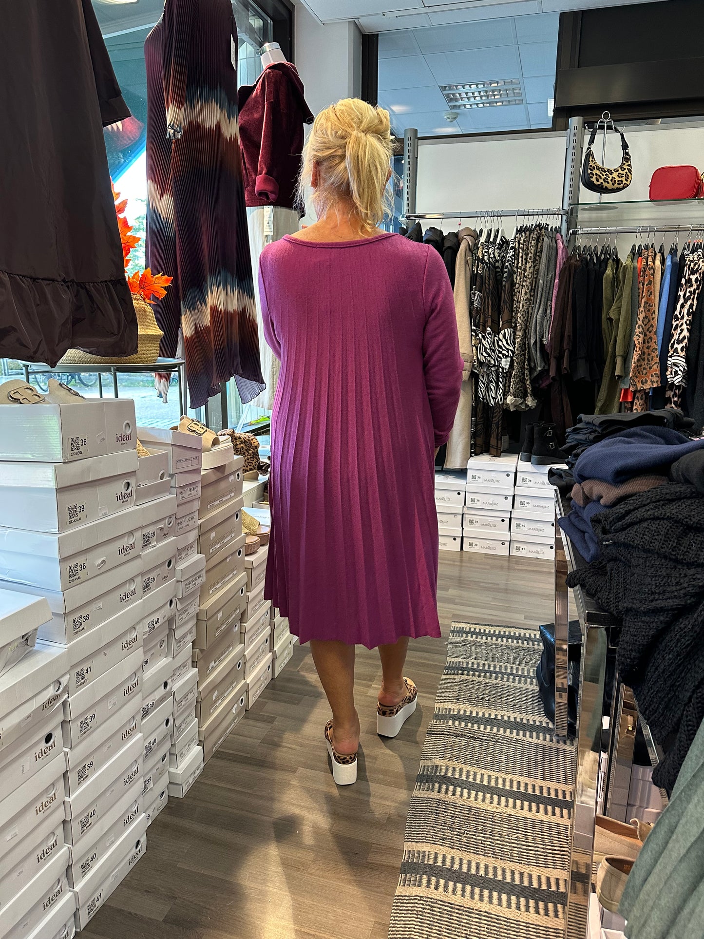 Pliseerattu neulemekko/tunika mauve