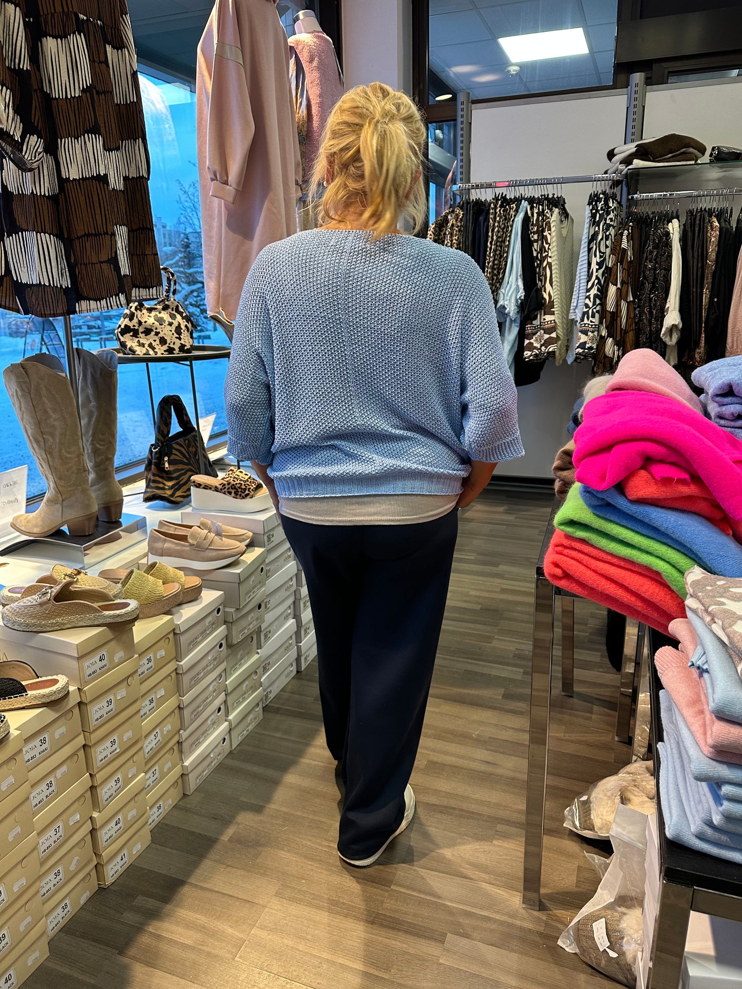 One size neule vaaleansininen