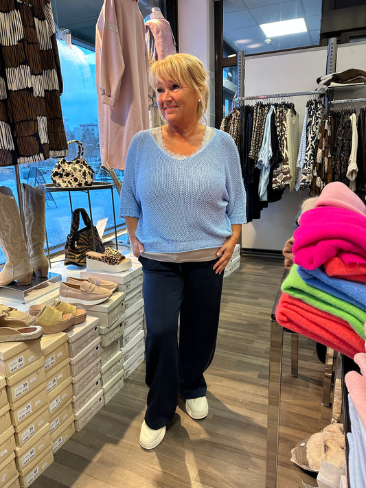 One size neule vaaleansininen