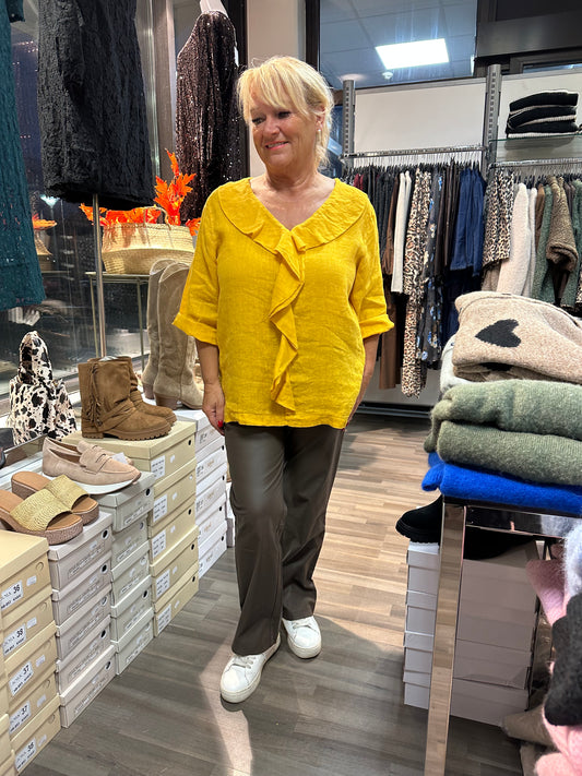 Pellavapusero röyhelöllä Mimosa