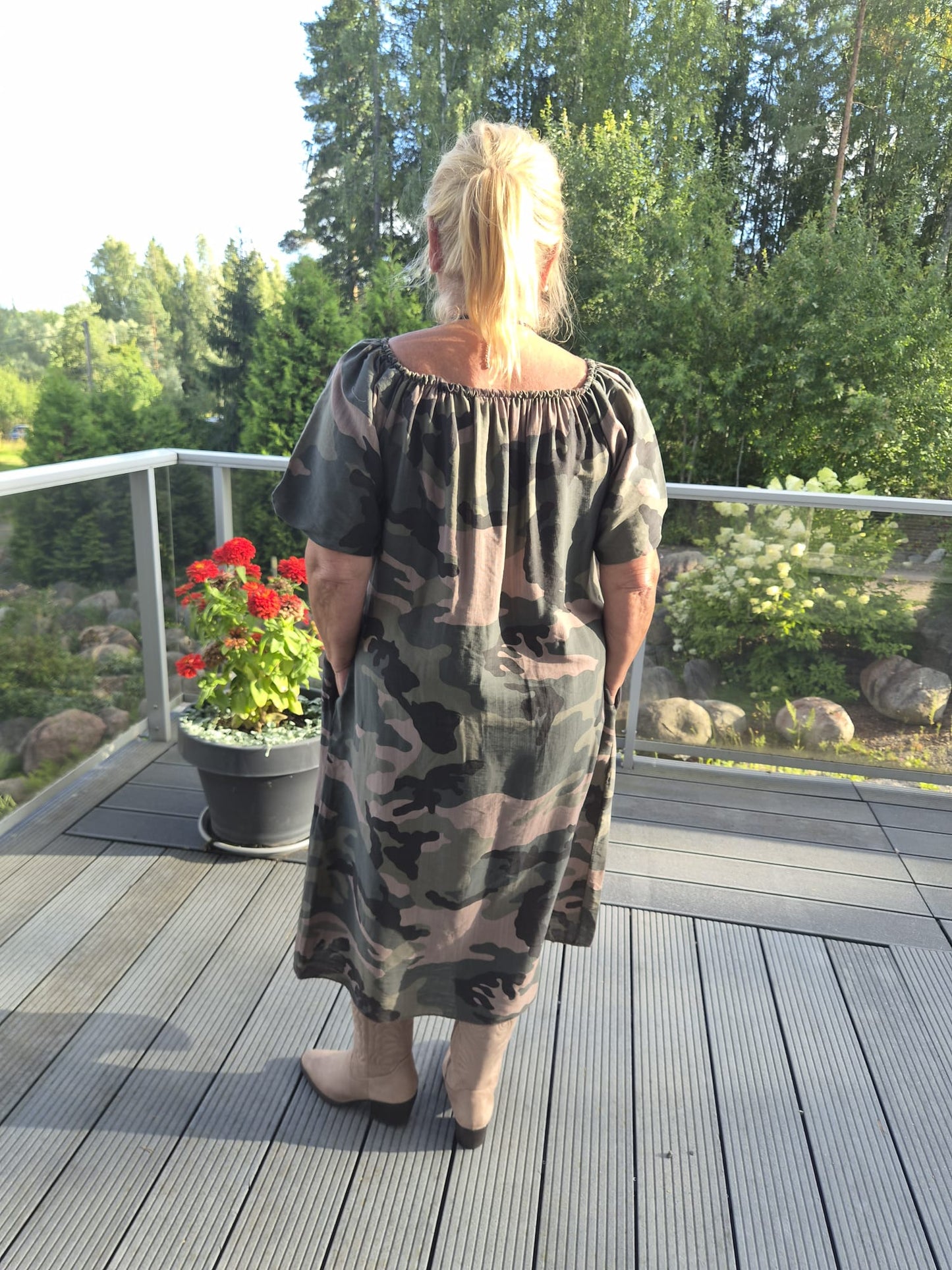 Viskoosimekko Sarai Camo
