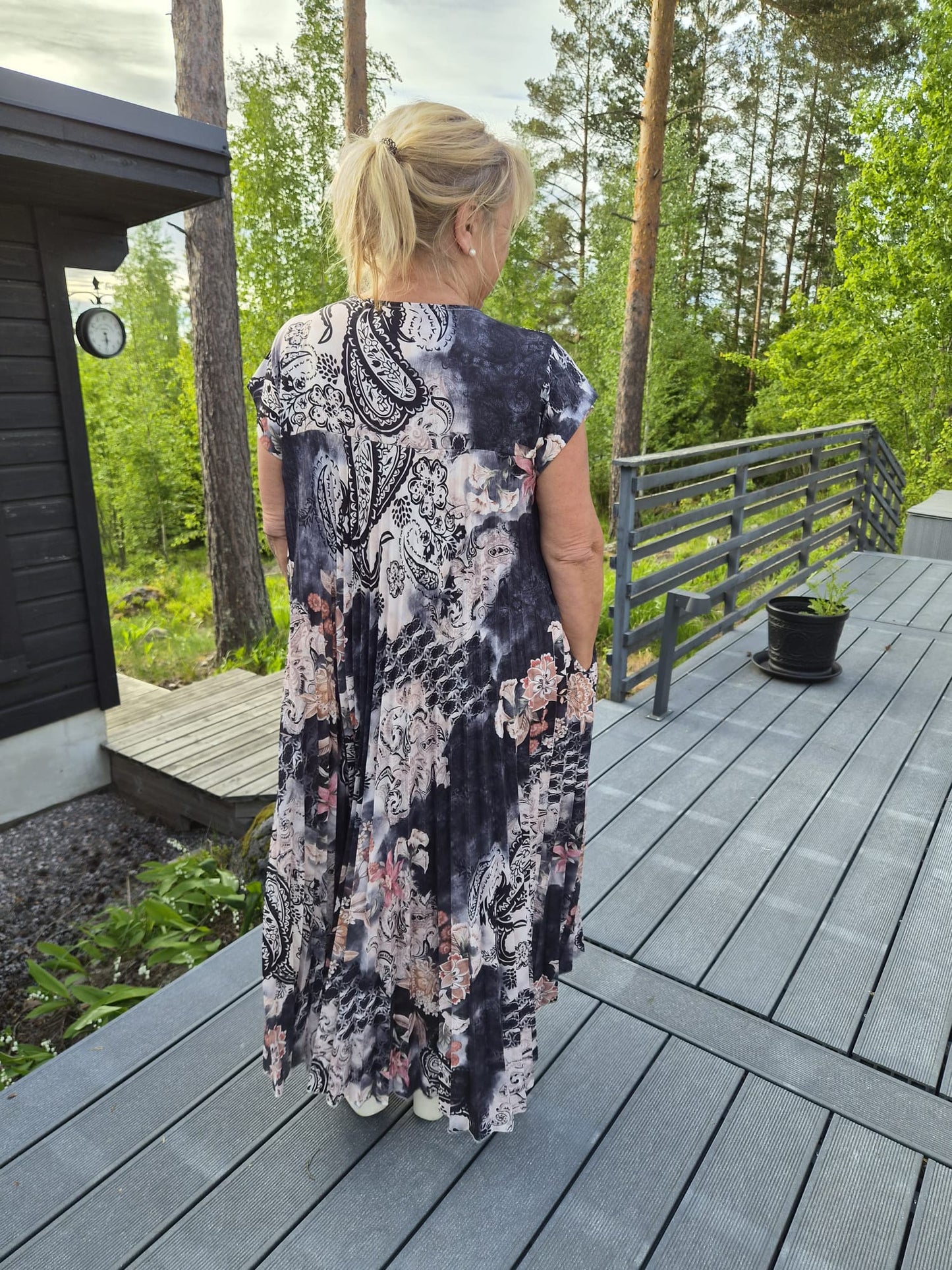 Kuviollinen pliseerattu mekko (5 väriä)