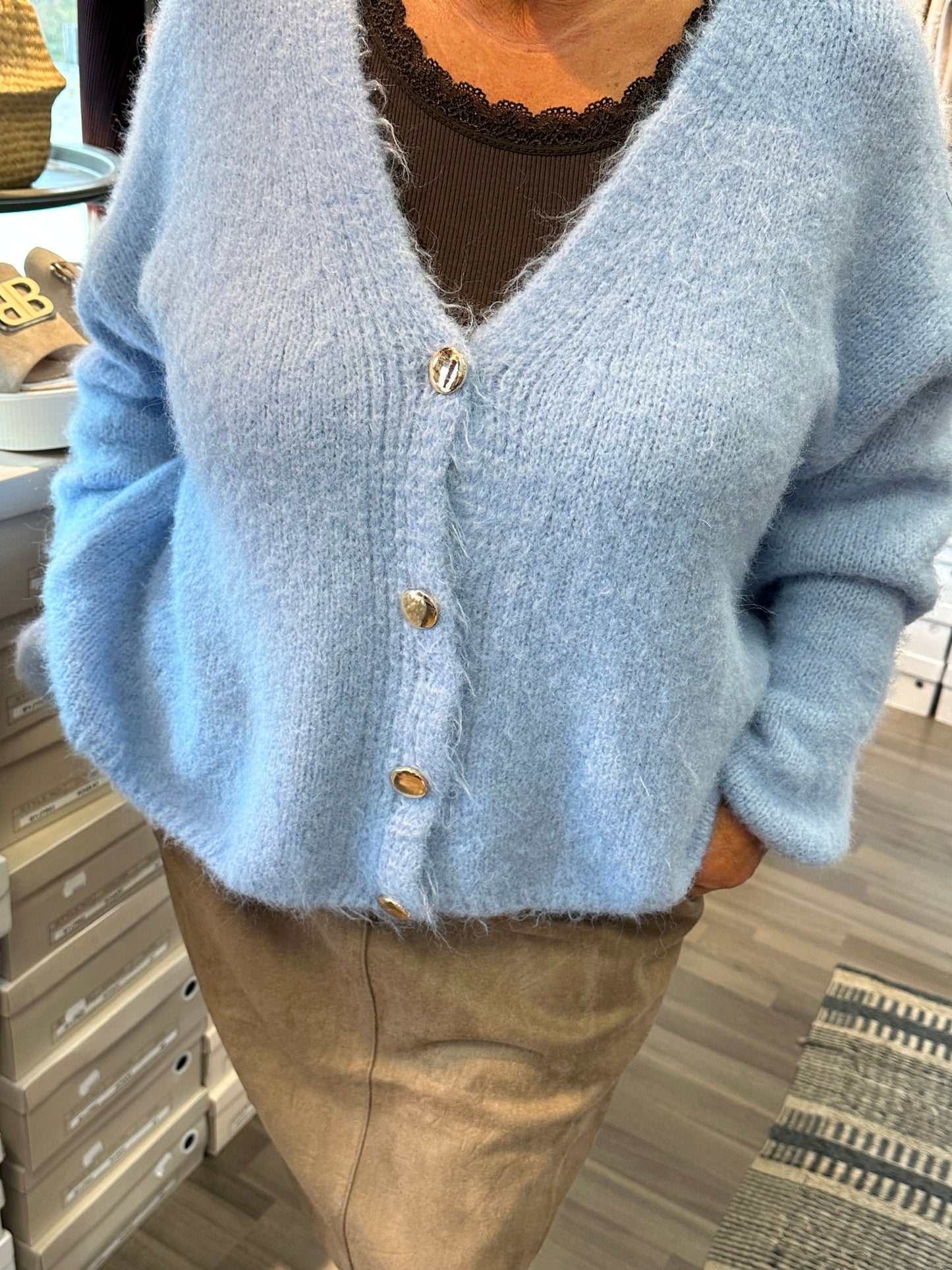 Oversize neuletakki napeilla sininen