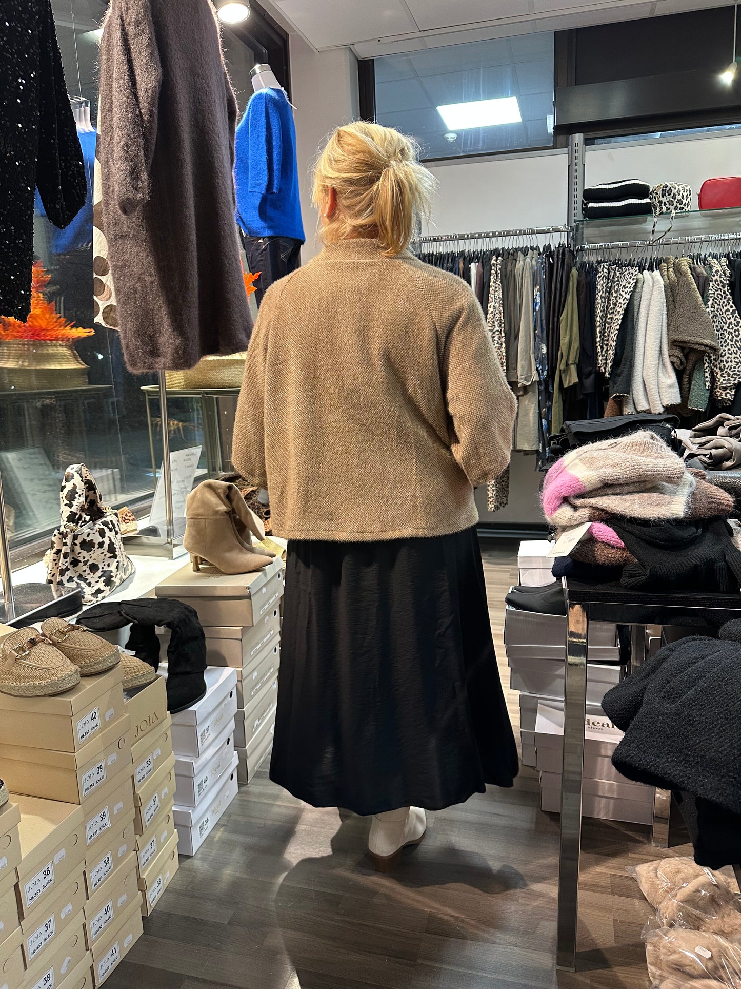 Viittatyylinen jakku camello