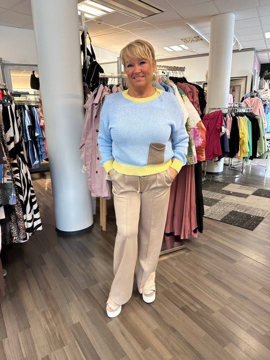 Puuvillaneule kontrastiväreillä sininen/keltainen