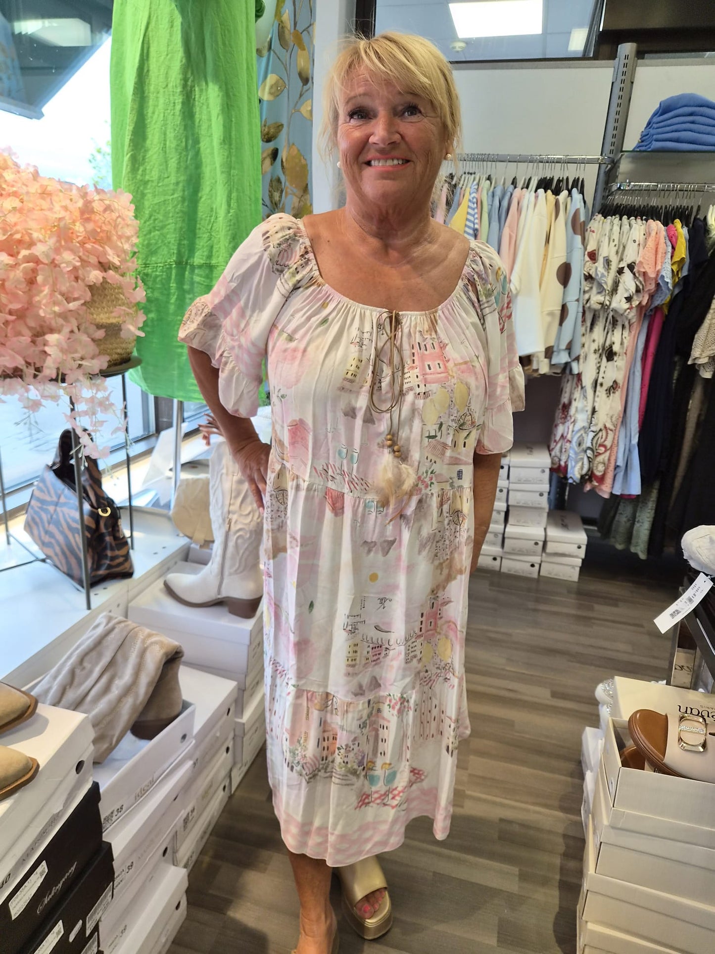 Plussize viskoosimekko