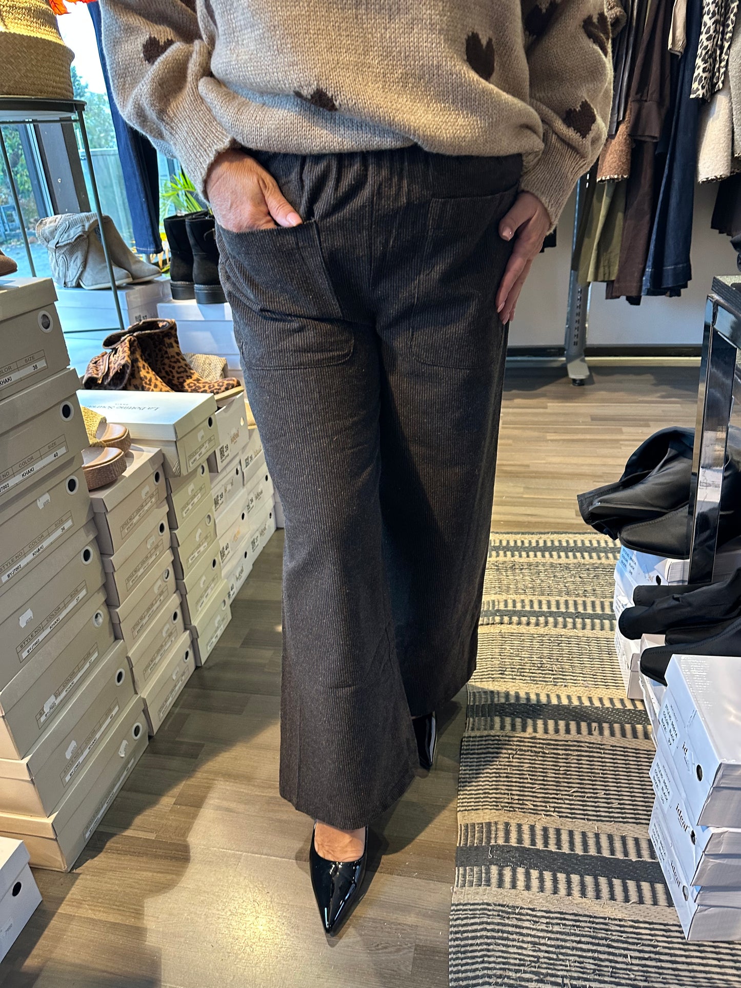 Raidallinen puuvillahousu