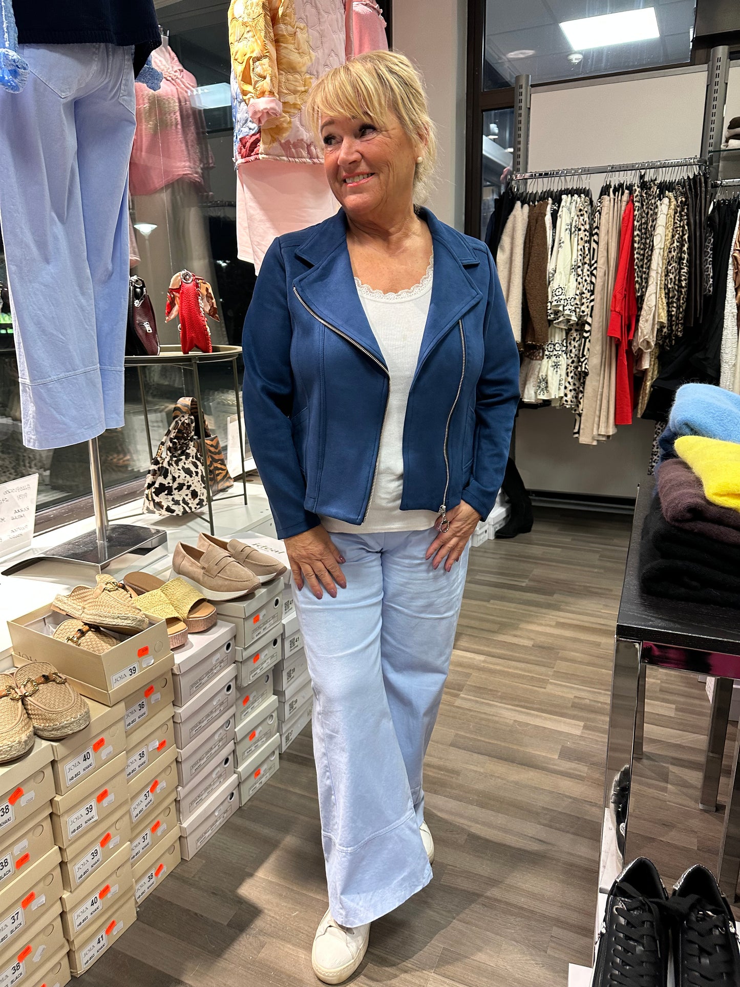 Keinomokkainen biker jakku (6 väriä)