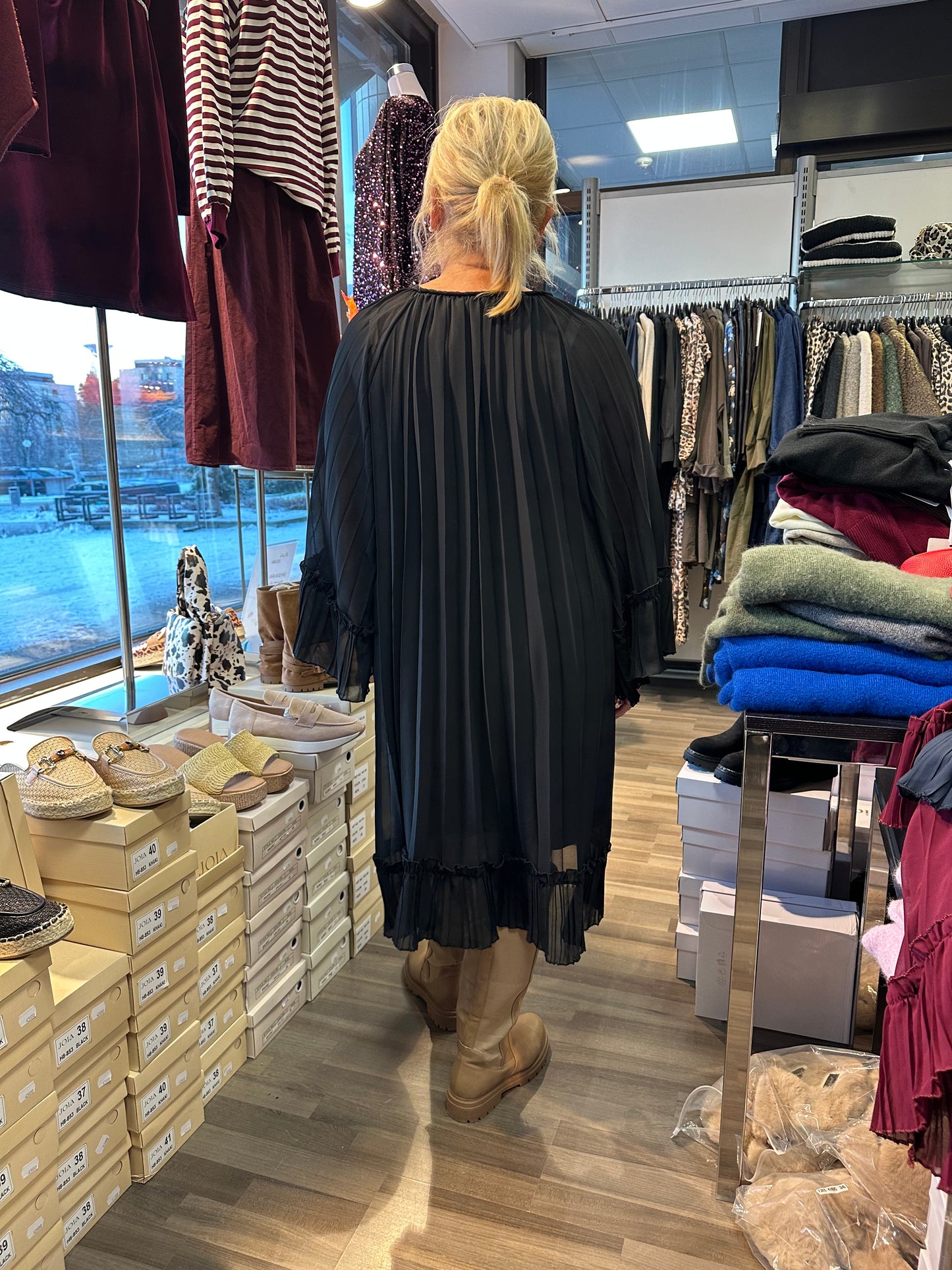 Plussize sifonkitunika/mekko musta