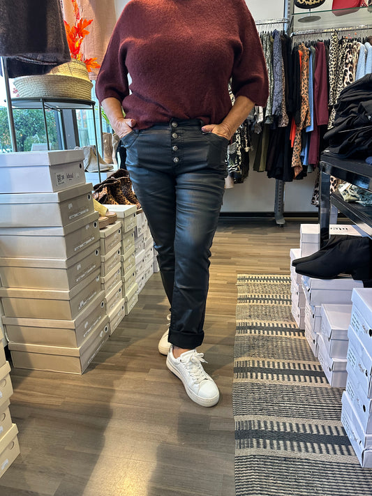 Keinonahkahousut musta