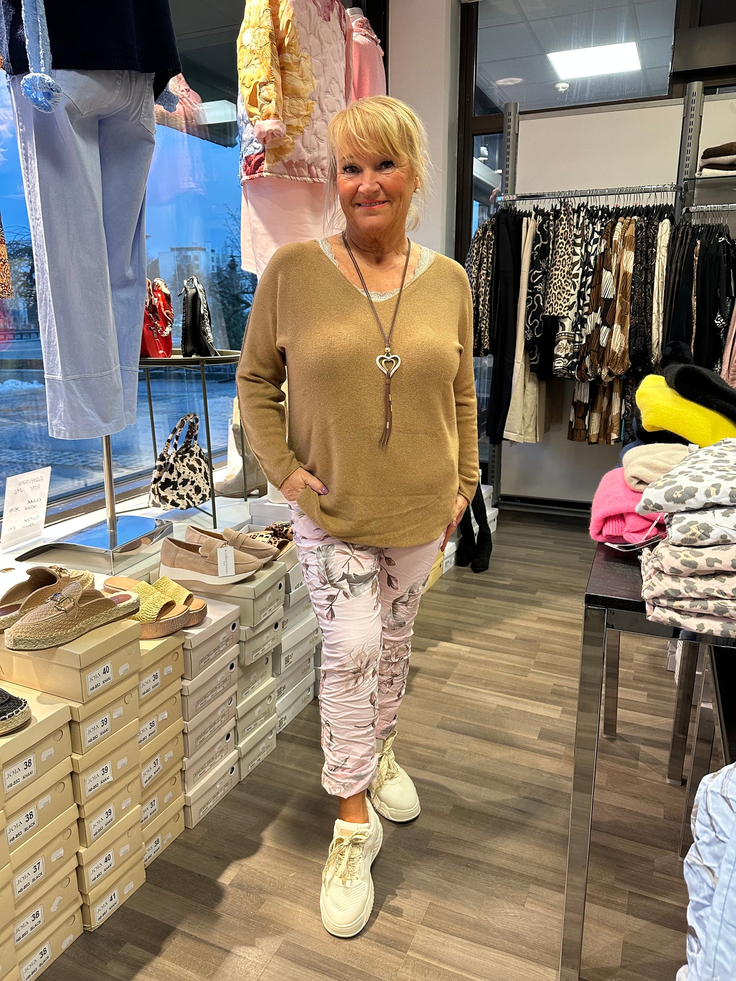 Spring Flower stretch housu roosa