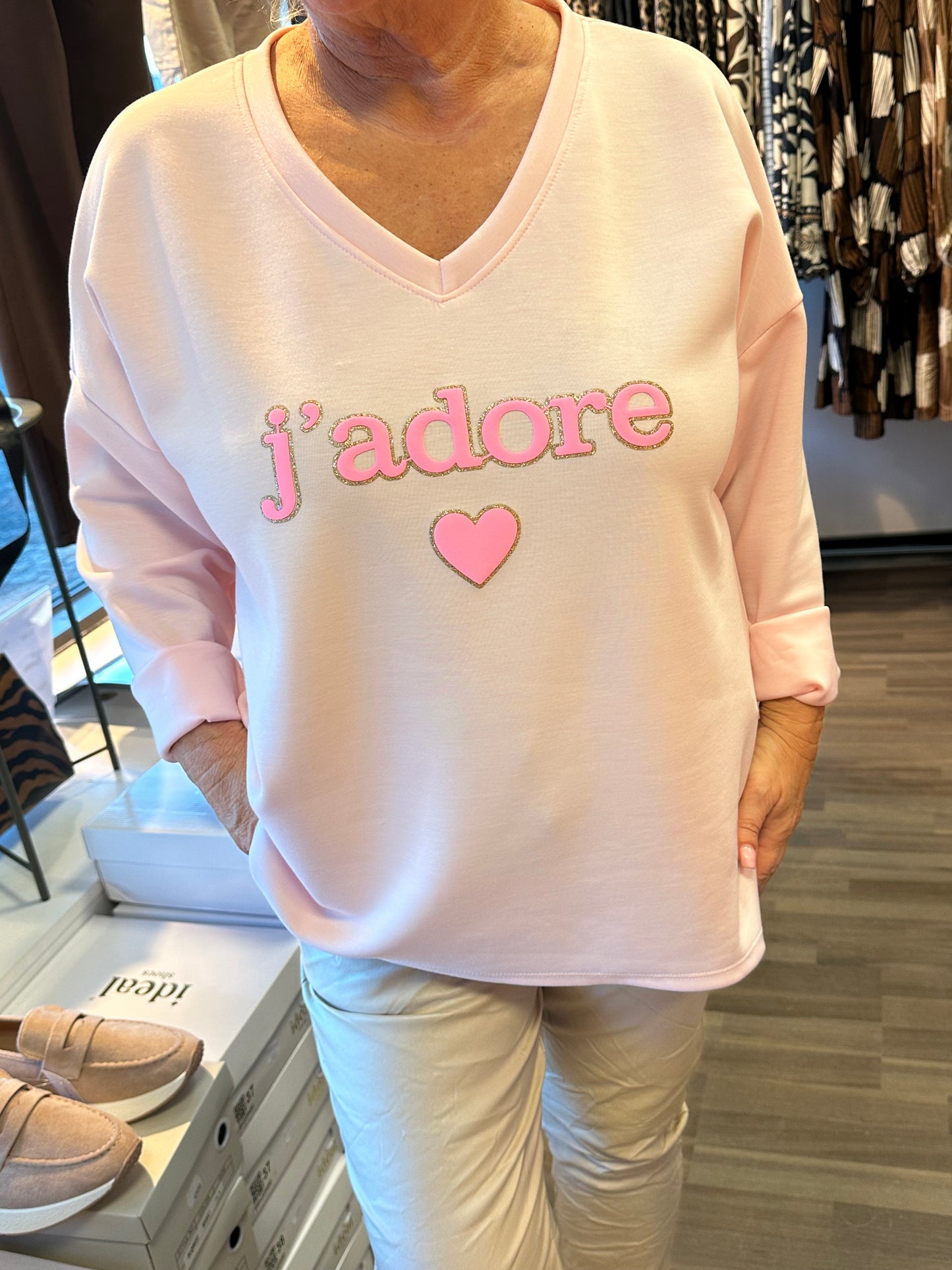 Plussize college v-pääntiellä Jadore roosa