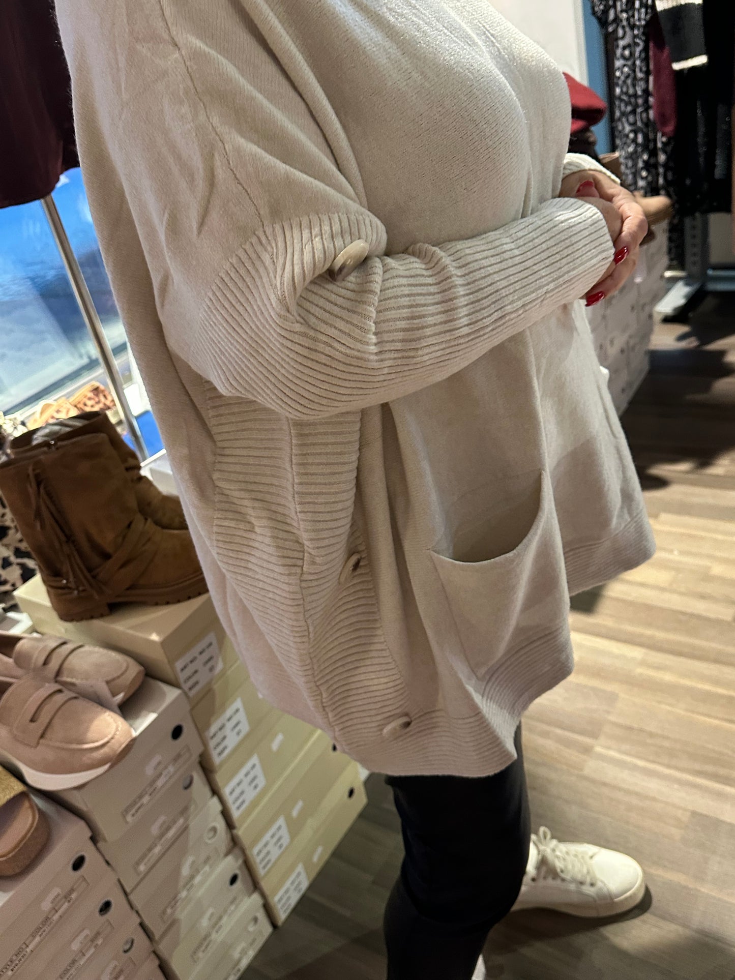 Pontsoneule luonnonvalkoinen