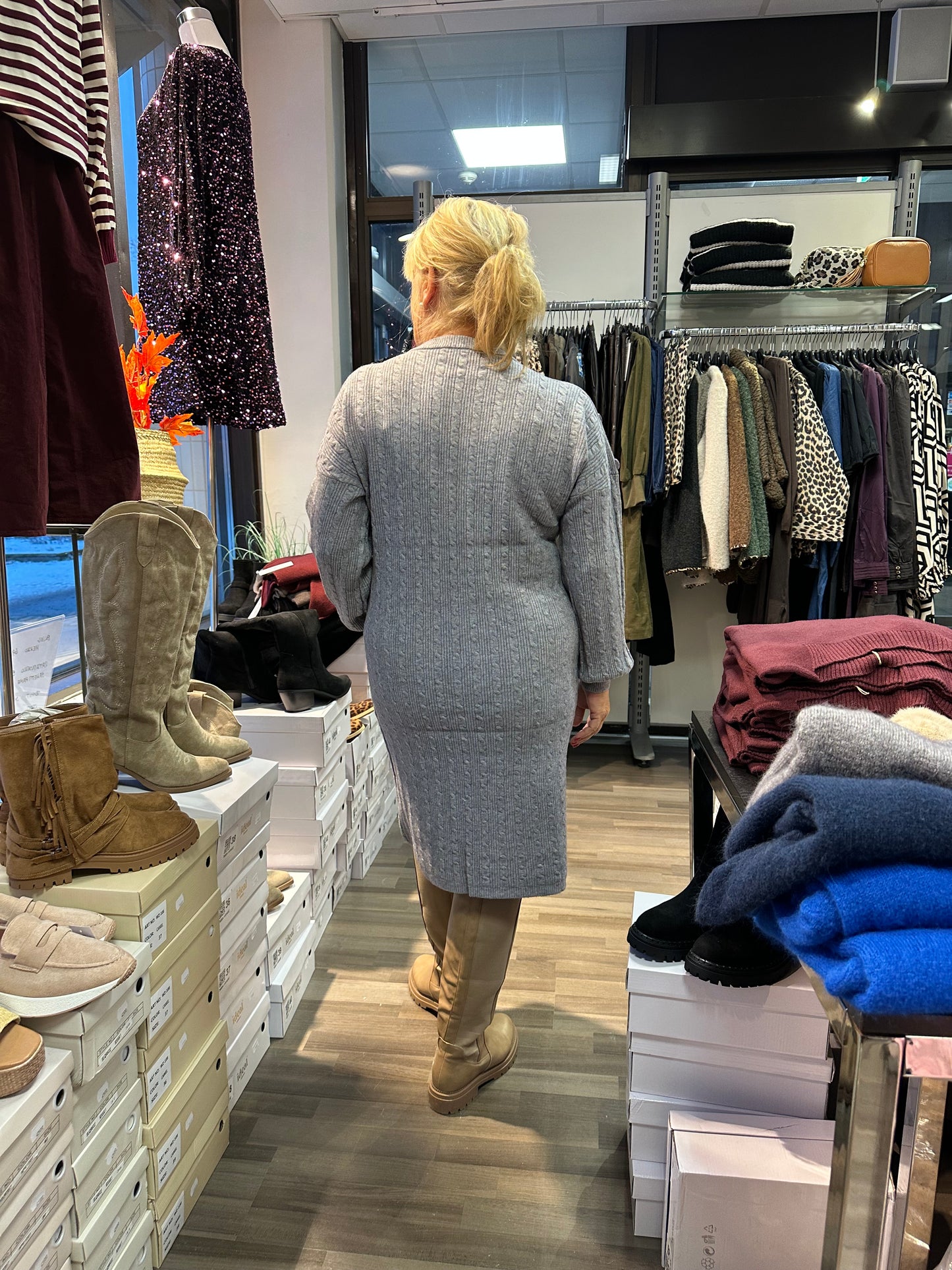 Neuletunika/mekko harmaa