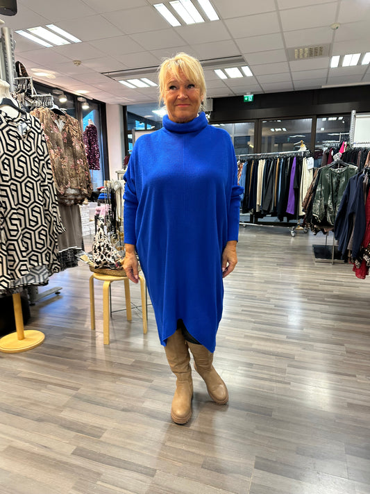 Oversize neuletunika sininen