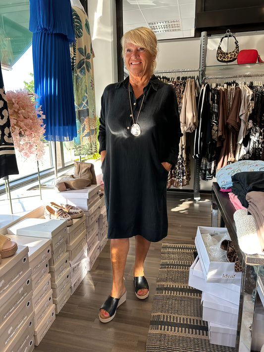 Polvipituinen pellava-viskoosimekko