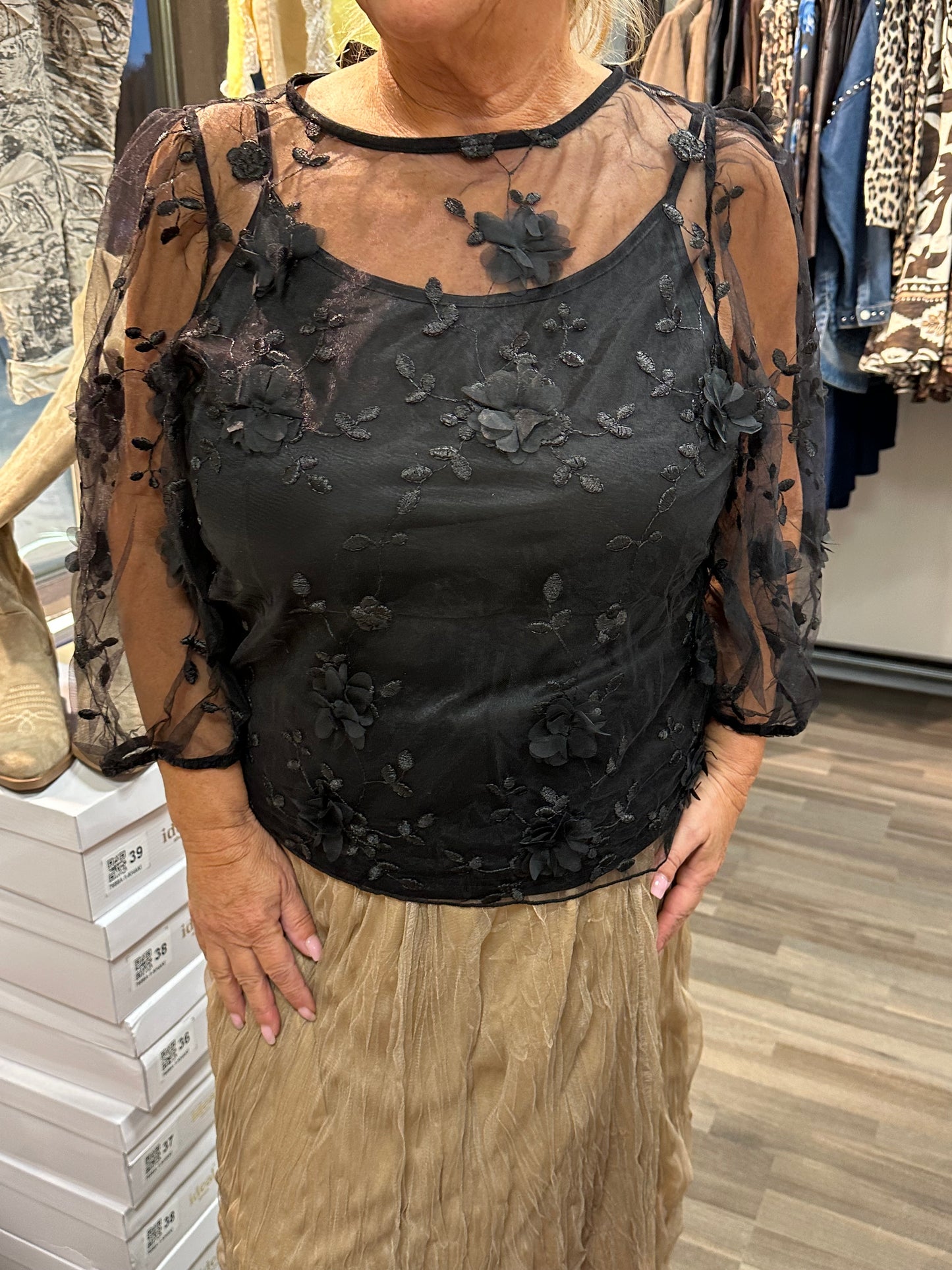 Florence pusero musta