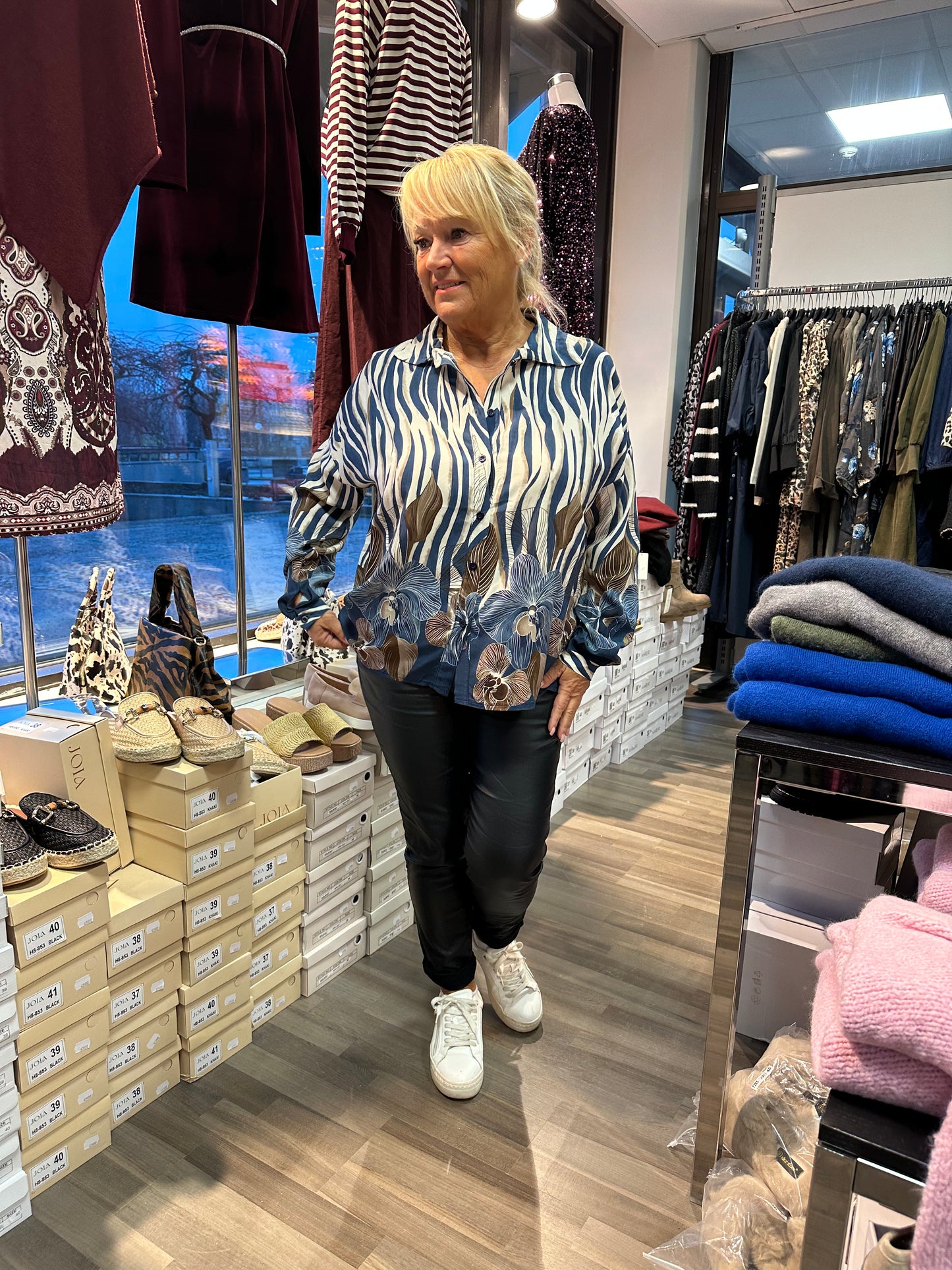 Viskoosipaitis sininen