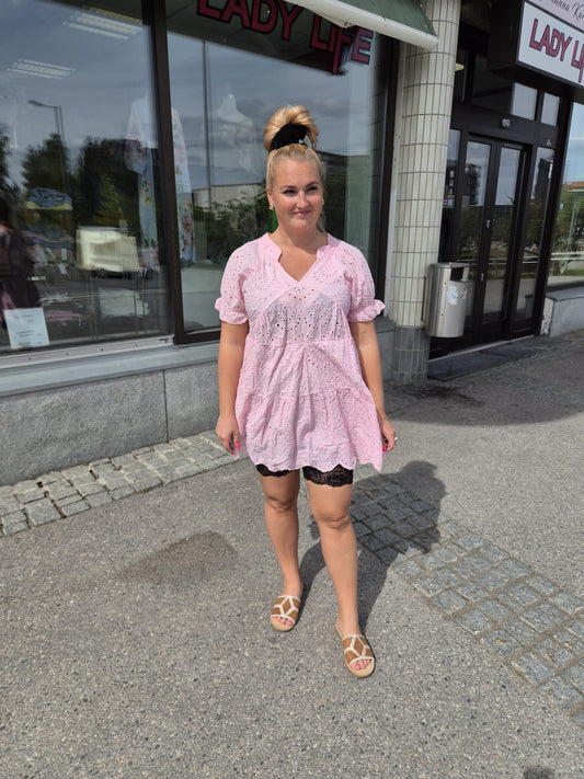 Brodeerattu puuvillatunika (4 väriä)