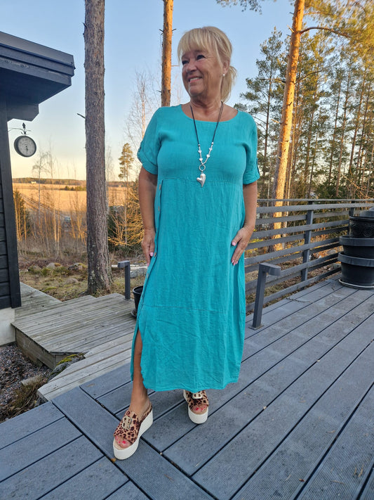 Pellavamekko nappikoristeella (7 väriä)
