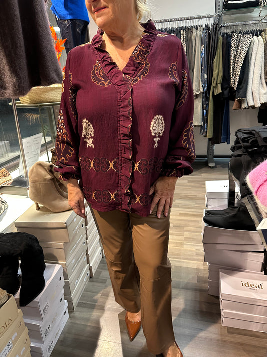 Viskoosipusero röyhelöllä viininpunainen