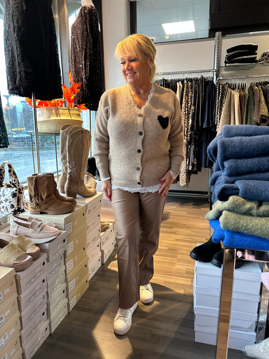 Neuletakki Heart beessi