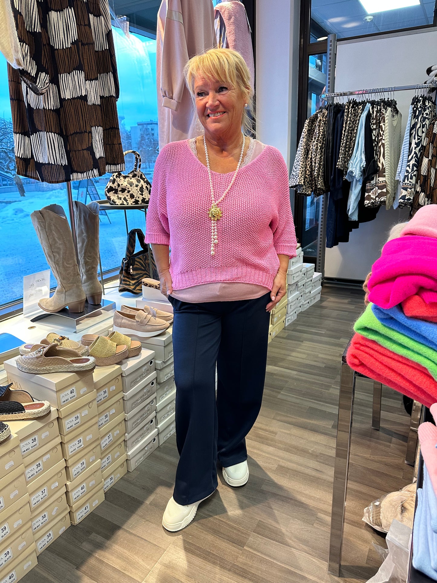 One size neule pinkki