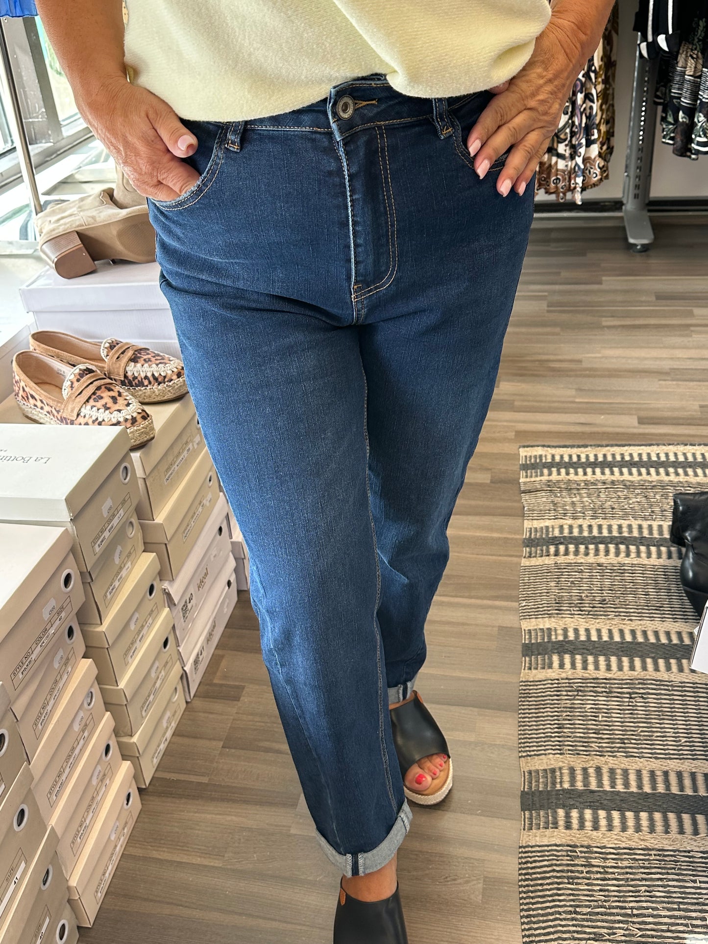 Korkeavyötäröiset farkut sininen