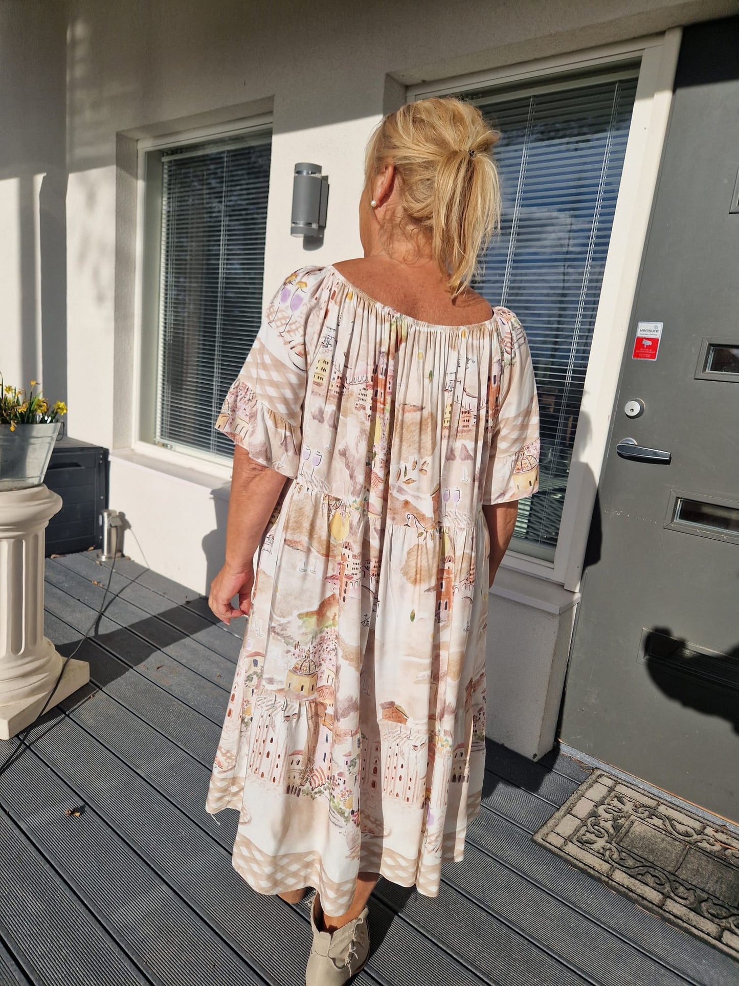 Plussize viskoosimekko