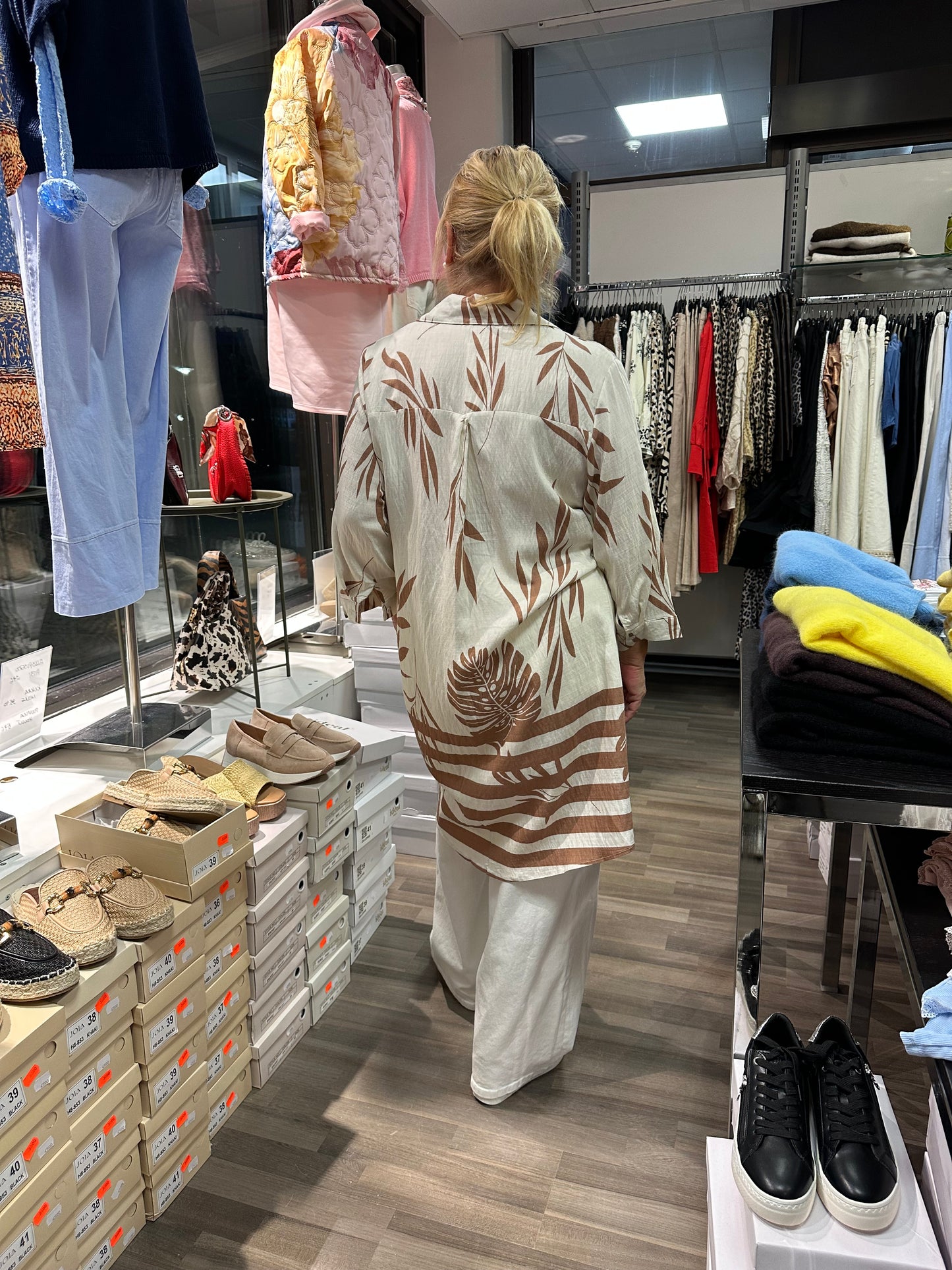 Lehtikuosi paitistunika