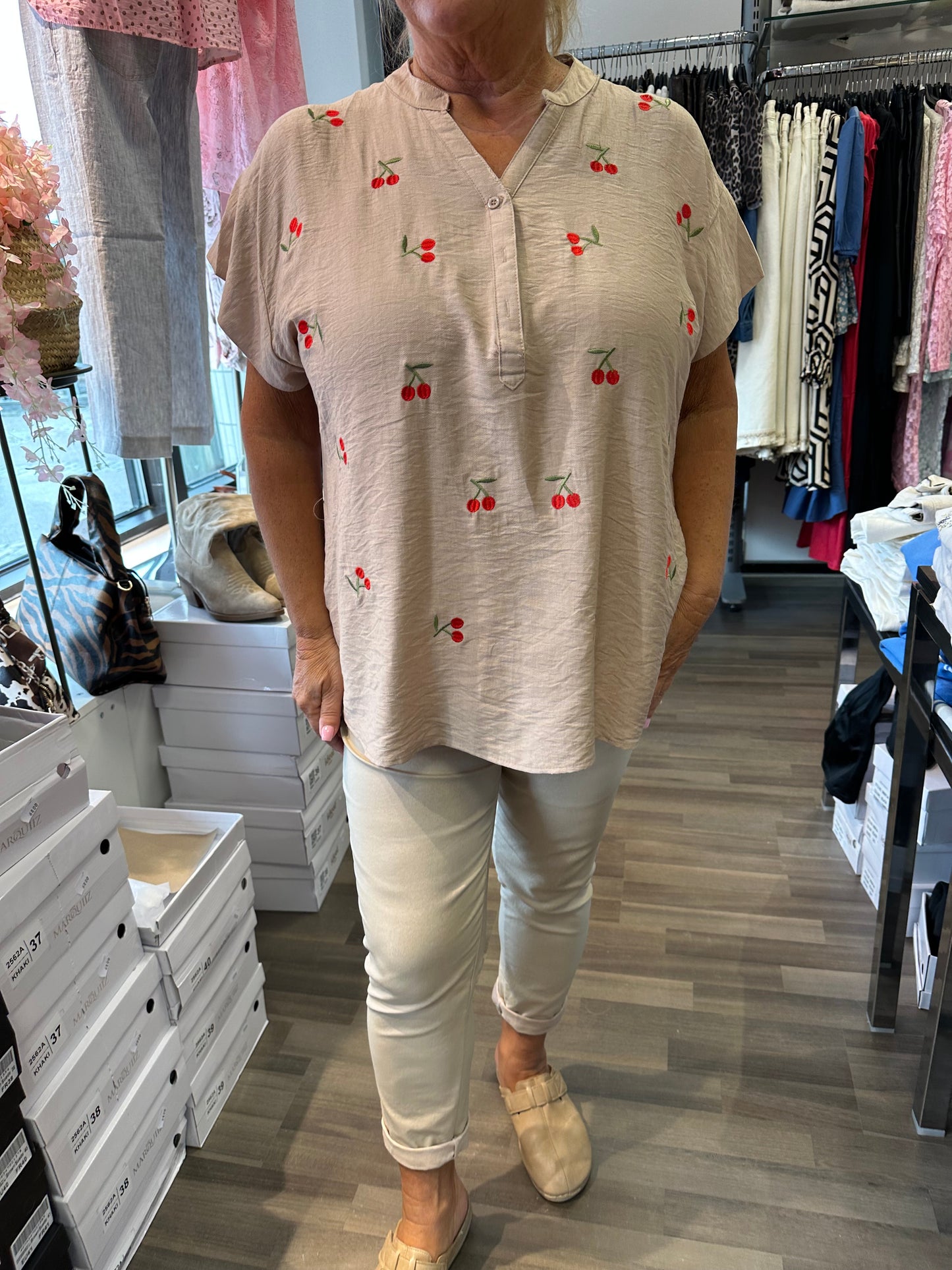 Pusero Cherry beessi