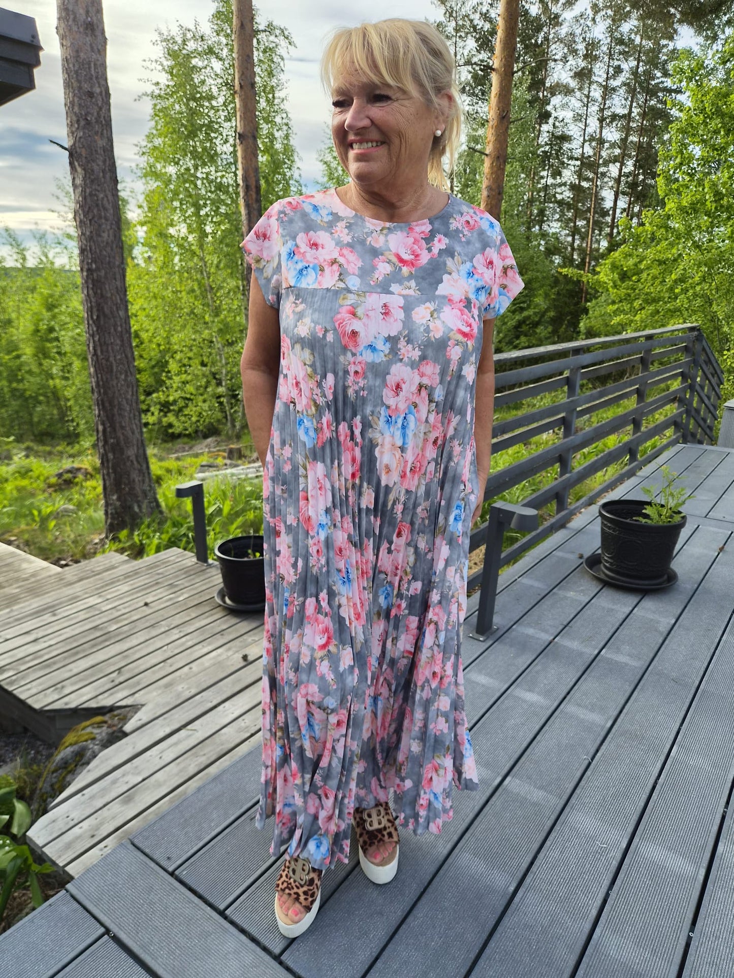 Kuviollinen pliseerattu mekko (5 väriä)