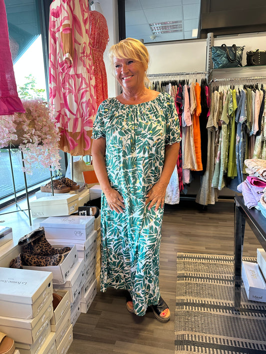 Liukaspintainen mekko vihreä