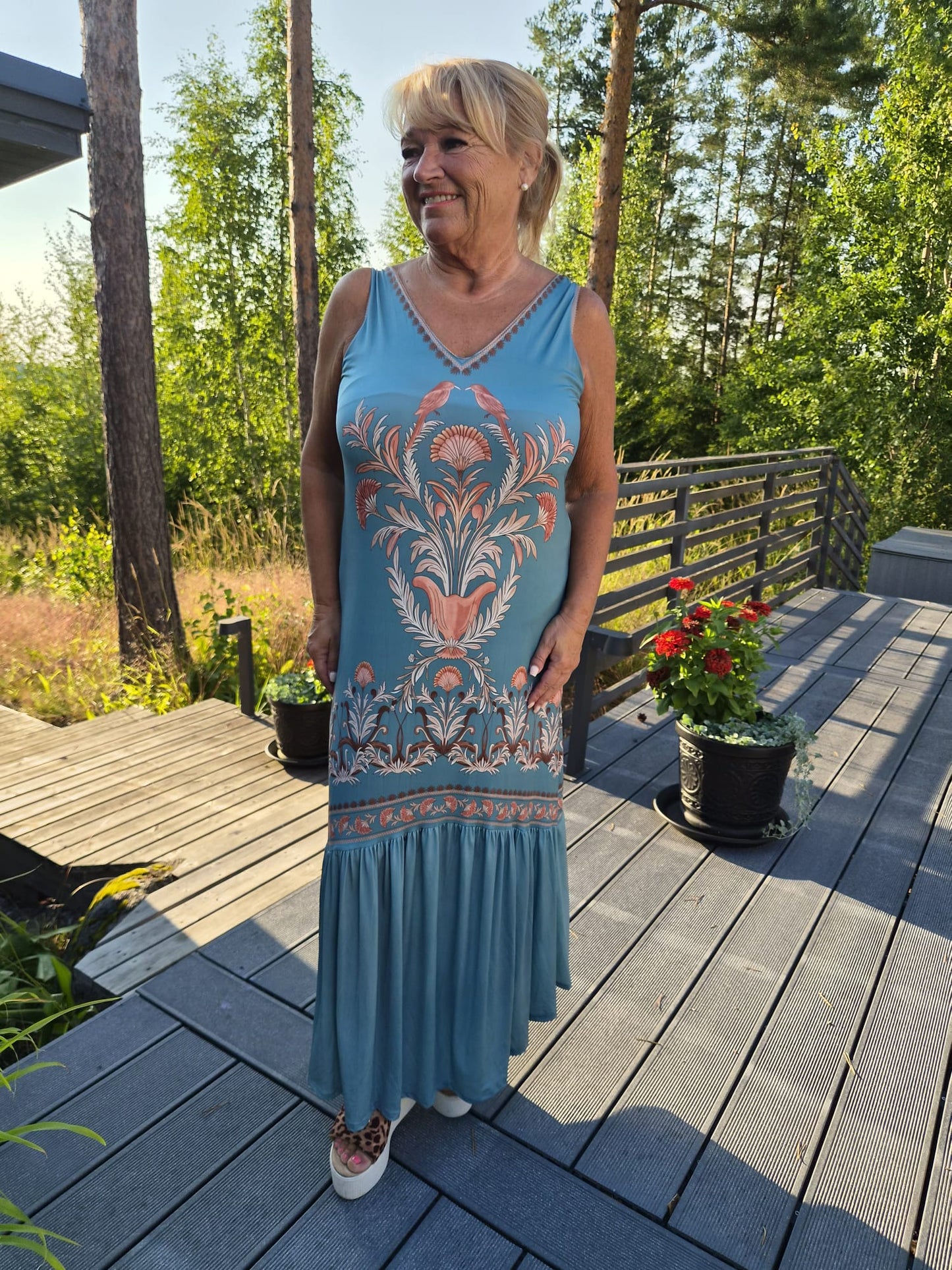 Kuviollinen pitkä mekko (9 väriä)