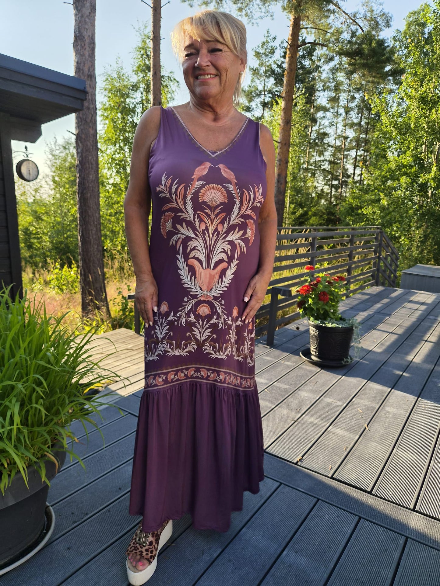 Kuviollinen pitkä mekko (9 väriä)