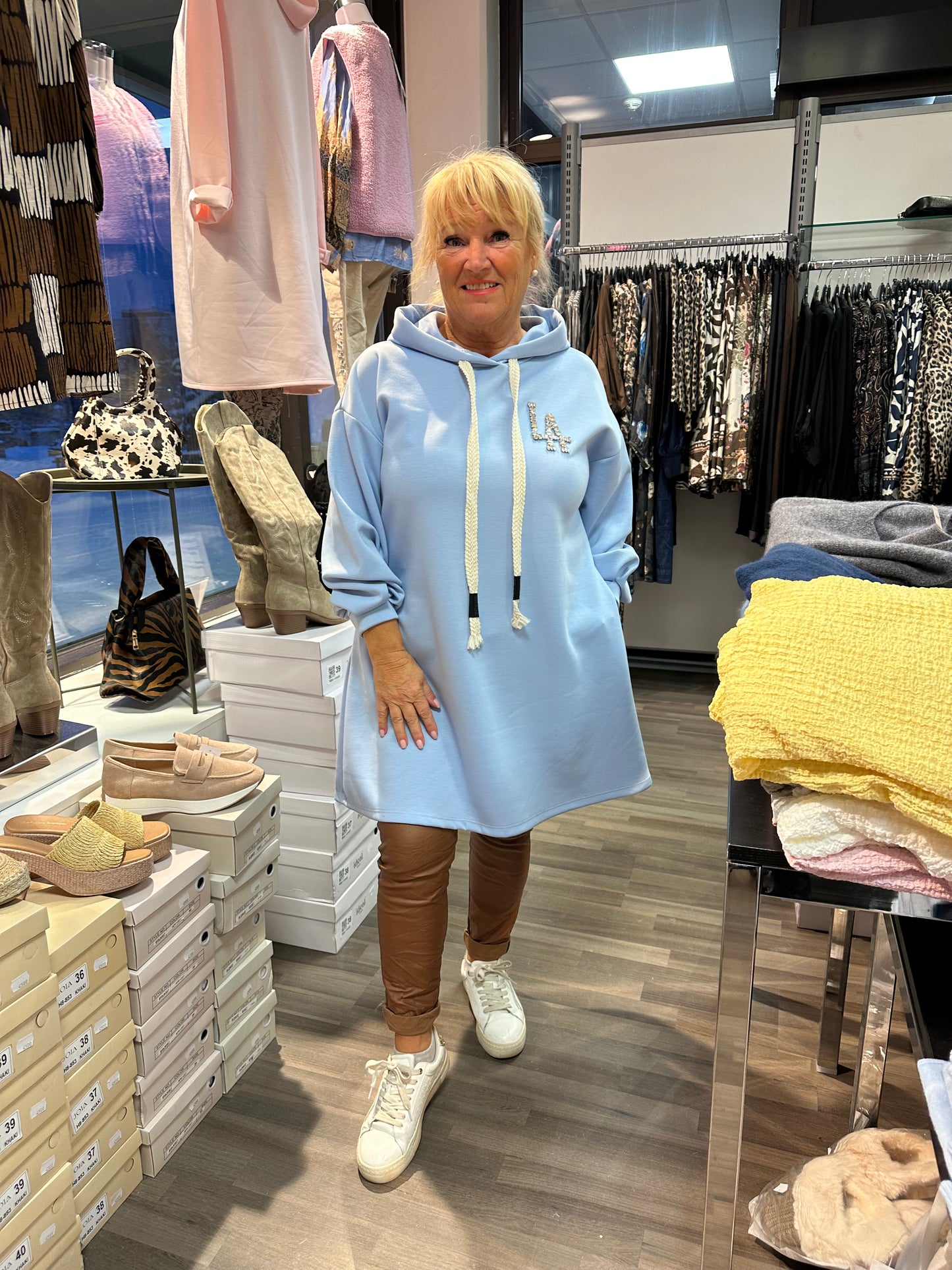 Collegetunika/mekko LA vaaleansininen