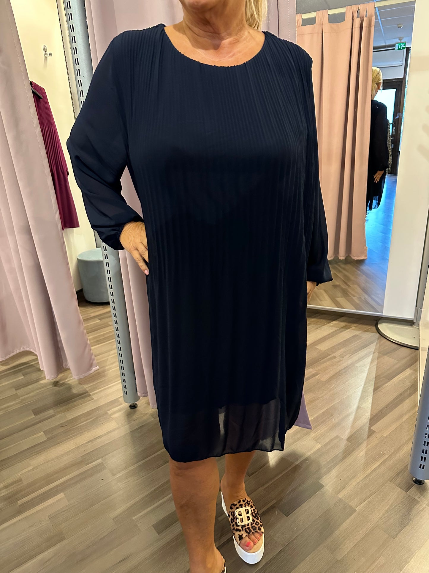 Plussize pliseerattu sifonkitunika/mekko navy