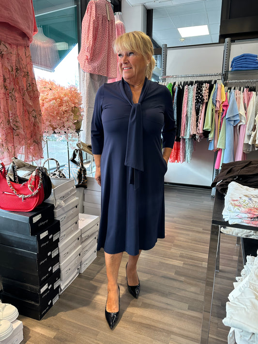 Huivikaulusmekko Simoncini navy