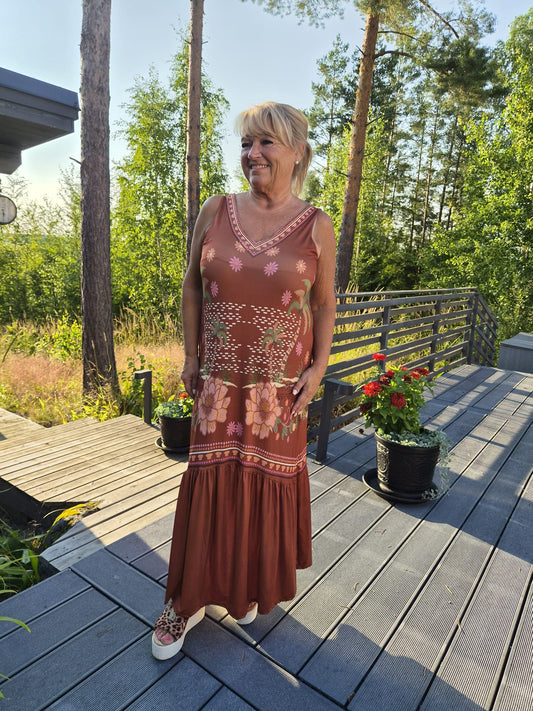 Kuviollinen pitkä mekko ruoste
