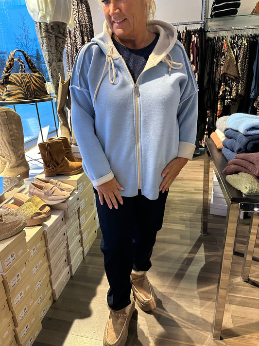 Neuloshuppari vaaleansininen