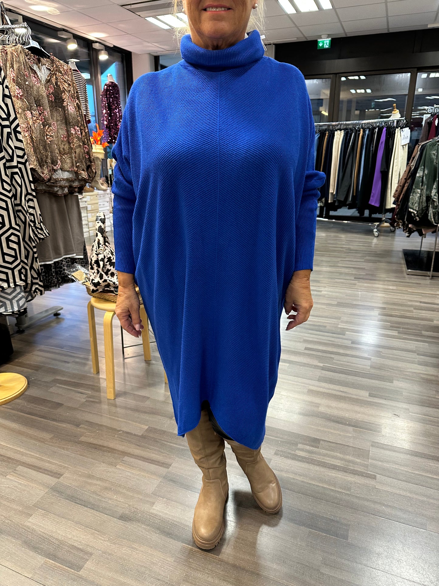 Oversize neuletunika sininen