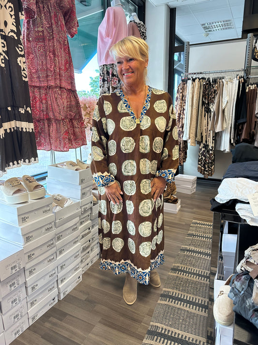 Kuviollinen viskoosimekko ruskea