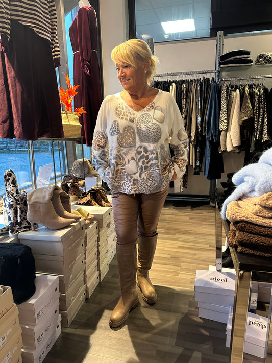 Neulepusero Hearts vaalea